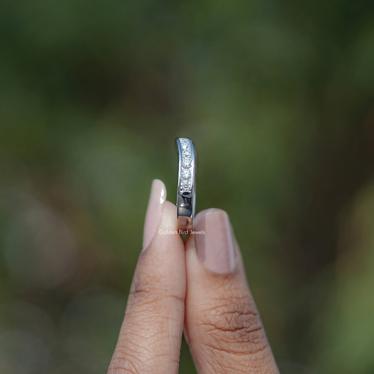 Side View Of Round Cut Moissanite solitaire Ring 