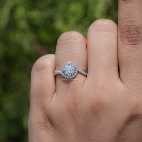 Round Shaped Lab Diamond Bypass Ring