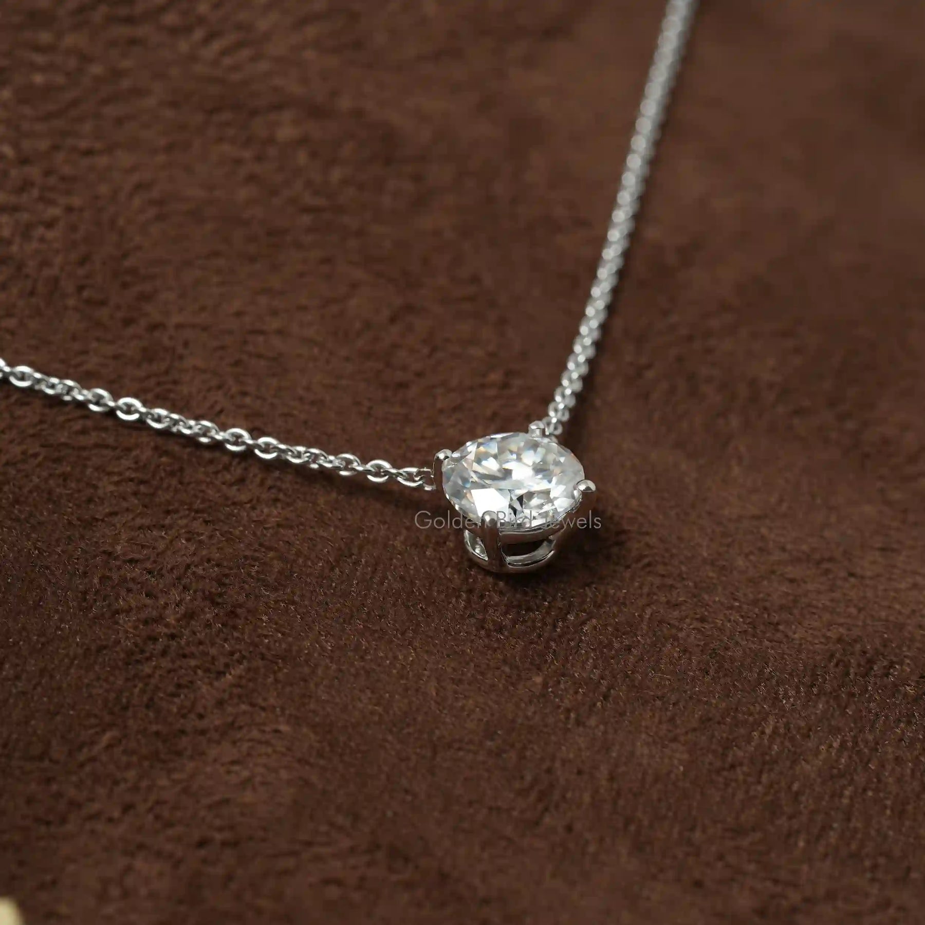 Customized Round Cut Moissanite Solitaire Pendant