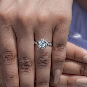 Round Shaped Lab Diamond Bypass Ring