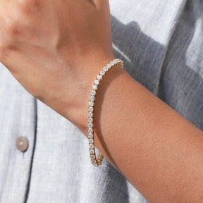 Beautiful Round Cut Moissanite Tennis Bracelet