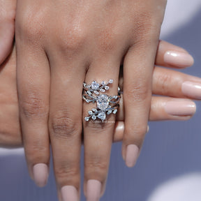Top View Of Moissanite Twisted Shank Bridal Ring Set in prongs setting 