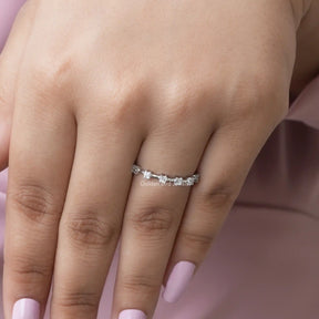 Detailed View Of Princess Cut Moissanite Wedding Band