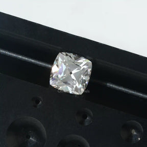 Close view of Moissanite Peruzzi Cut Loose Stone]
