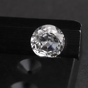 Cross View Of Moissanite Round Cut Loose Stone