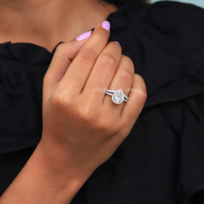 Moissanite Pear Cut Wedding Ring Set In White Gold