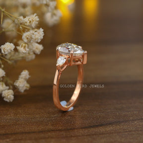 Halo Pear moissanite  rose gold anniversary ring for women's wear 